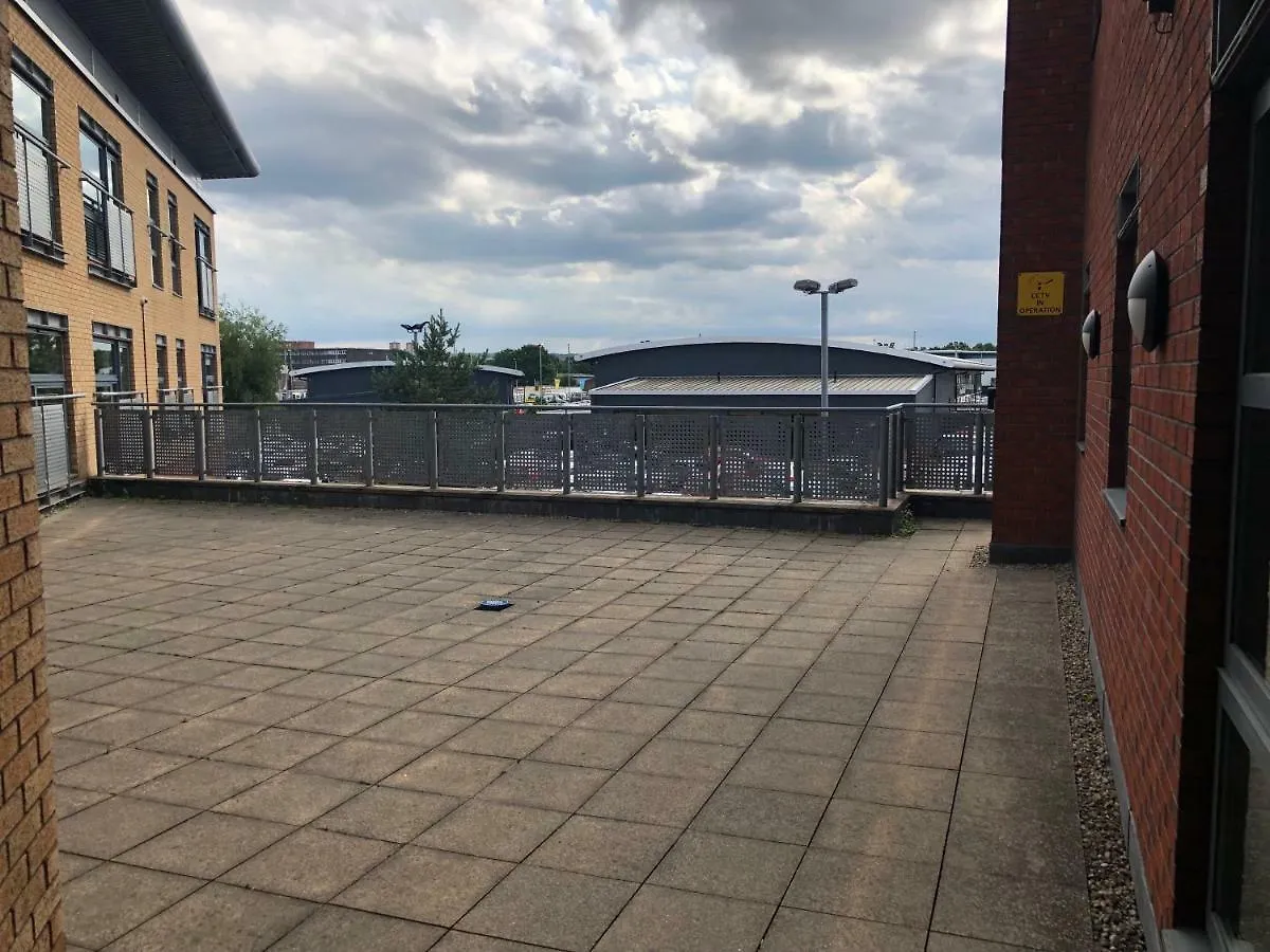 The Point Apartment, Leeds City Center