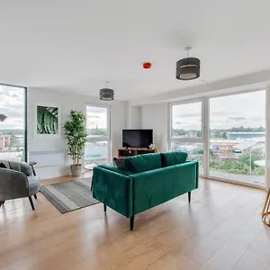 1 Bed Modern In A Converted Mill Leeds (West Yorkshire)