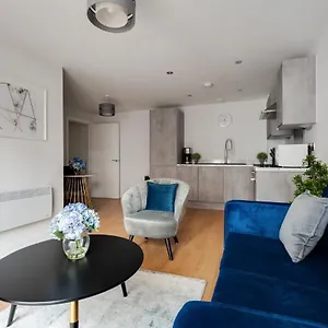 1 Bed Modern In A Converted Mill Leeds (West Yorkshire)